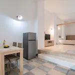 Lejlighed Maggano Paros 3 *