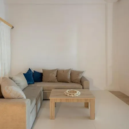 Apartment Maggano Paros 3 *